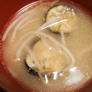 椎茸もやしナス味噌汁